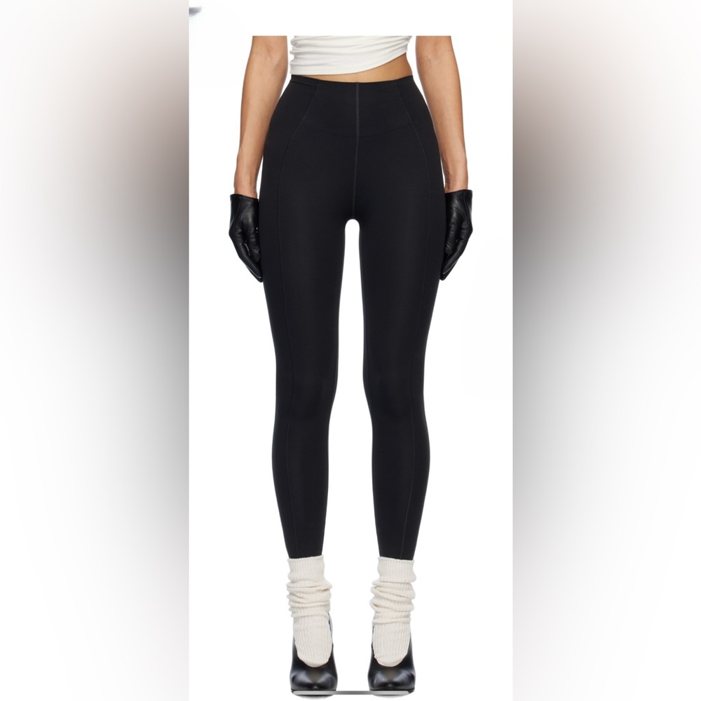 SSENSE EXCLUSIVE SKIMS X NORTH FACE COLLAB LEGGINGS